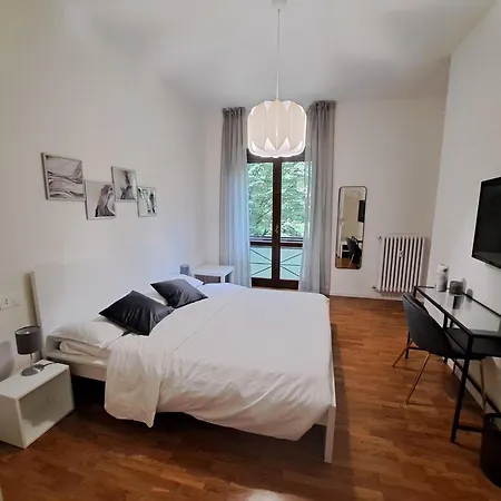 Il Balcone Nel Parco - Stanze Con Bagno Privato Guest house *