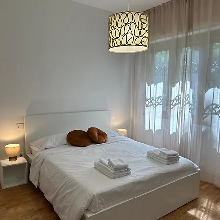 Il Balcone Nel Parco - Stanze Con Bagno Privato Gæstehus *